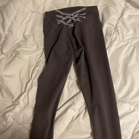 Mauve fabletics leggings - Picture 2 of 2